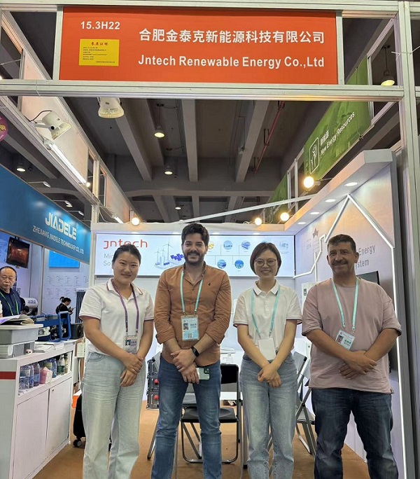การเดินทางของนิทรรศการพลังงานหมุนเวียนในงาน Canton Fair: การสำรวจอนาคตสีเขียวและการสร้างบทใหม่แห่งความร่วมมือ